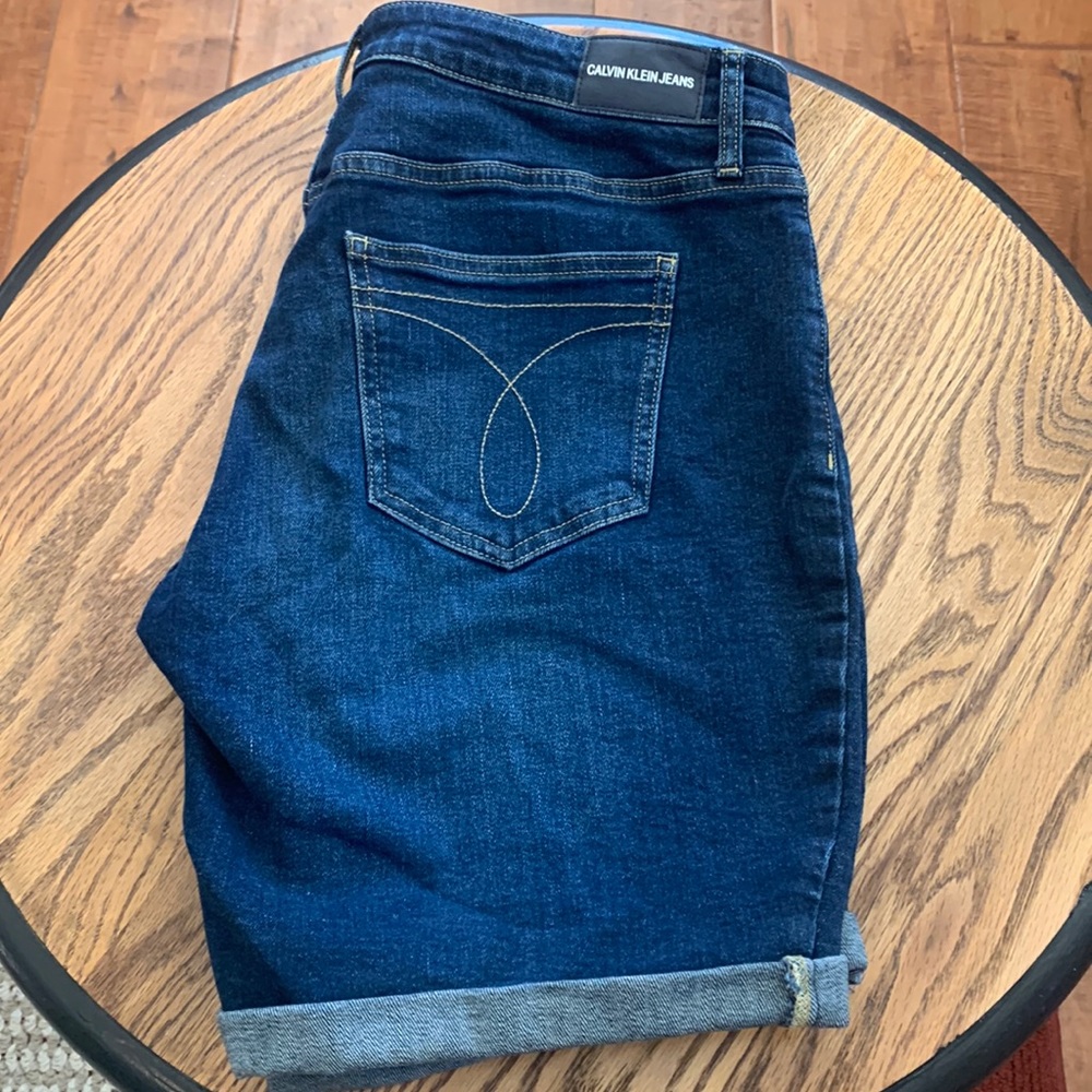 Jean Shorts, Bermuda